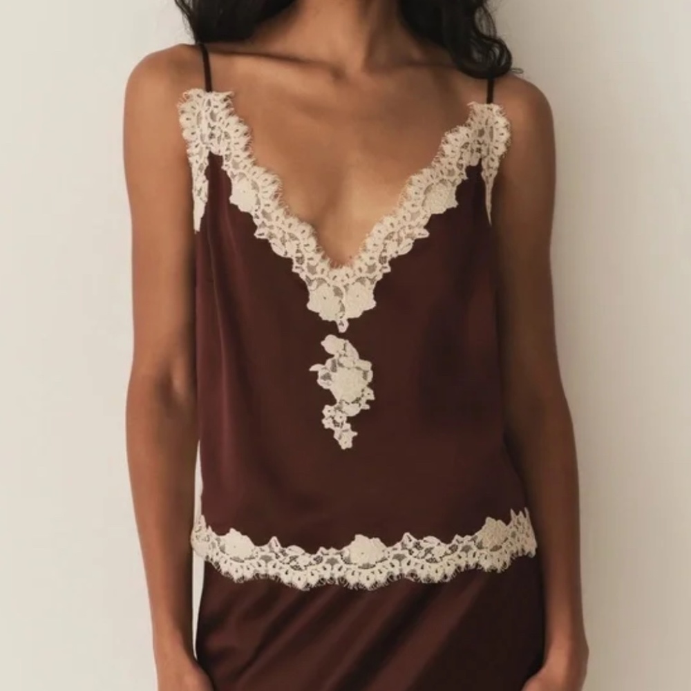 NWOT Doen Kira Top in Cafe